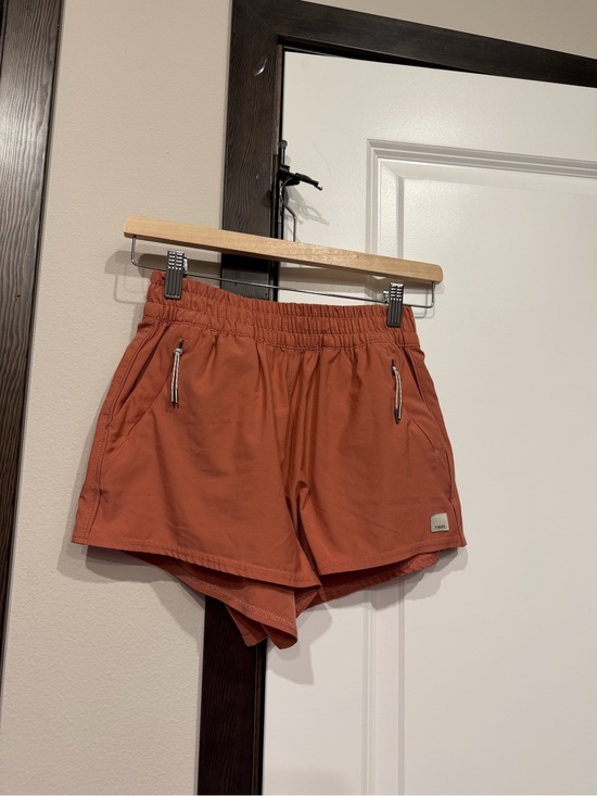 Vuori Pants - Vuori Women's Dash Shorts